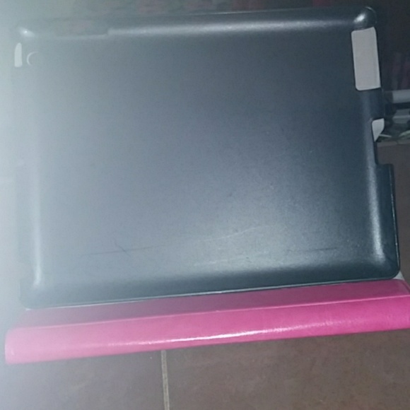 Magenta Ipad 2/3/4 Case - Picture 2 of 3